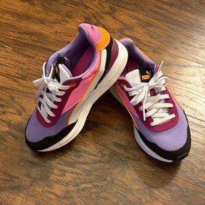 Puma Women's Purple and Pink Sneakers